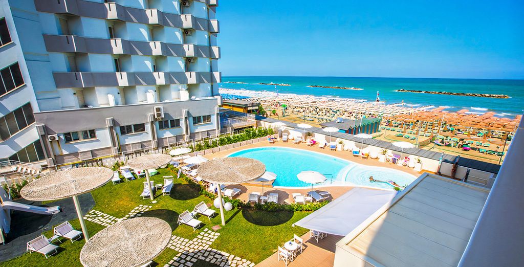 Nautilus Family Hotel 4*