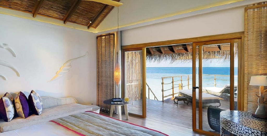 Constance Moofushi Maldives 5*