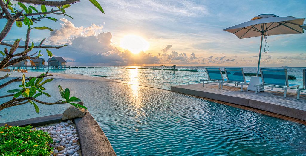 Constance Moofushi Maldives 5*
