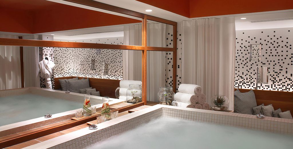 Renaissance Paris Republique Hotel 5*