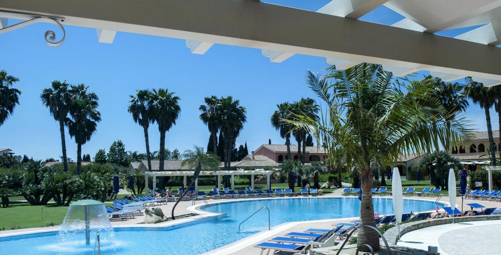 Lantana Resort 4*