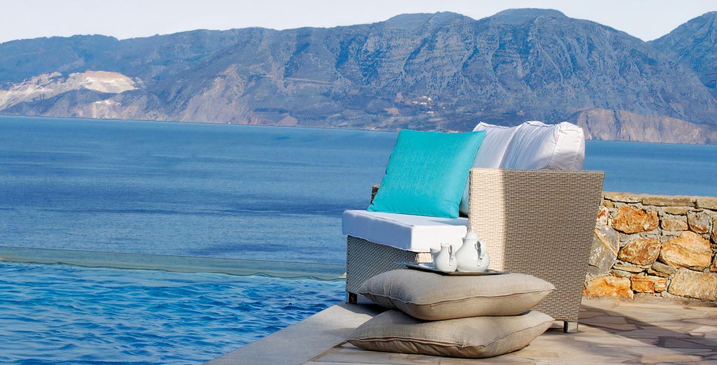 Pleiades Luxurious Villas 5*