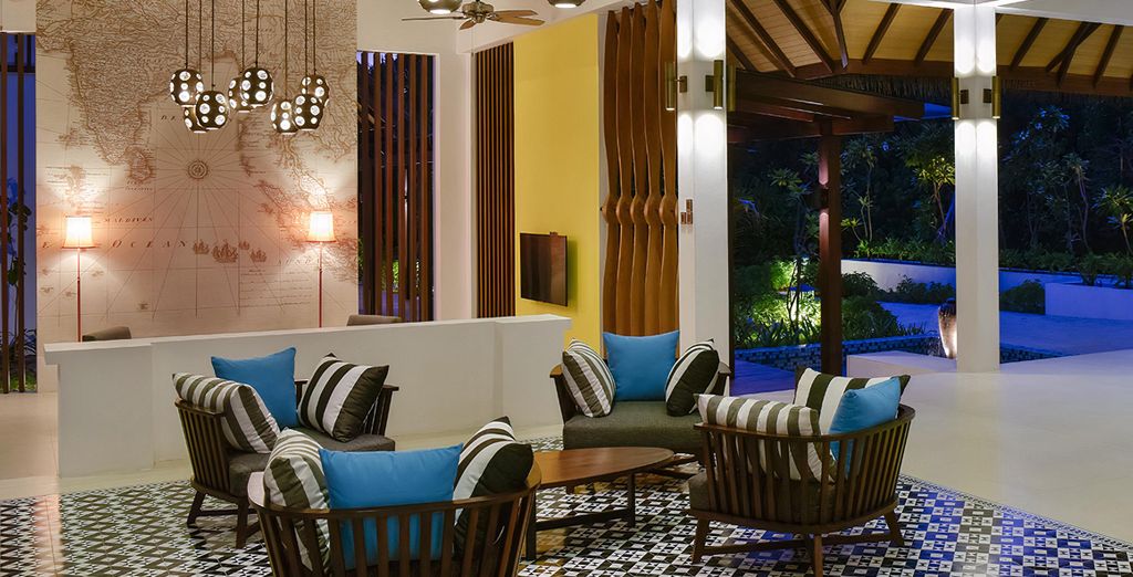 Mama Shelter Dubai by ACCOR 4* e Mercure Maldives Kooddoo Resort 4* - Adults Only