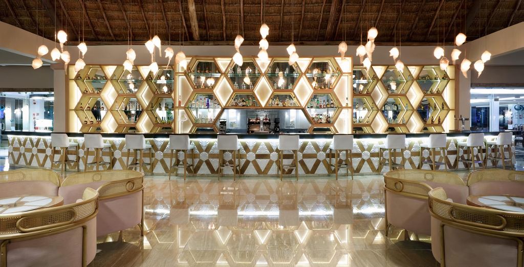 Grand Palladium White Sand Resort & Spa 5*
