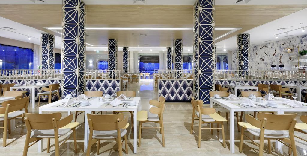 Grand Palladium White Sand Resort & Spa 5*