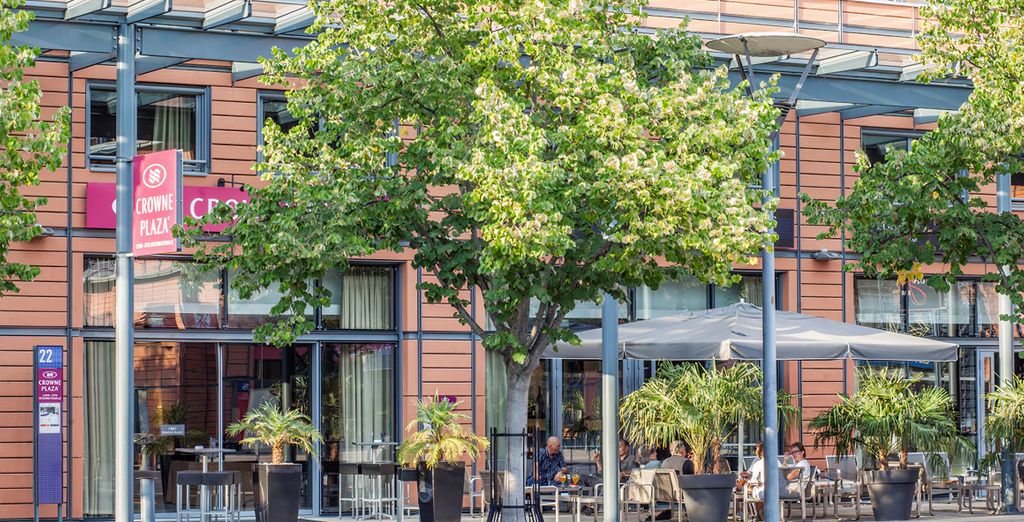 Crowne Plaza Lyon 4*