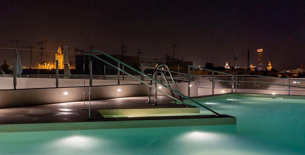 Hotel Macià Sevilla Kubb 4*