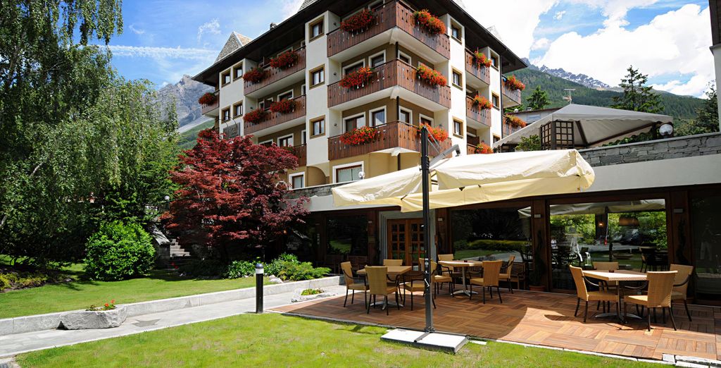 Hotel Rezia 4*