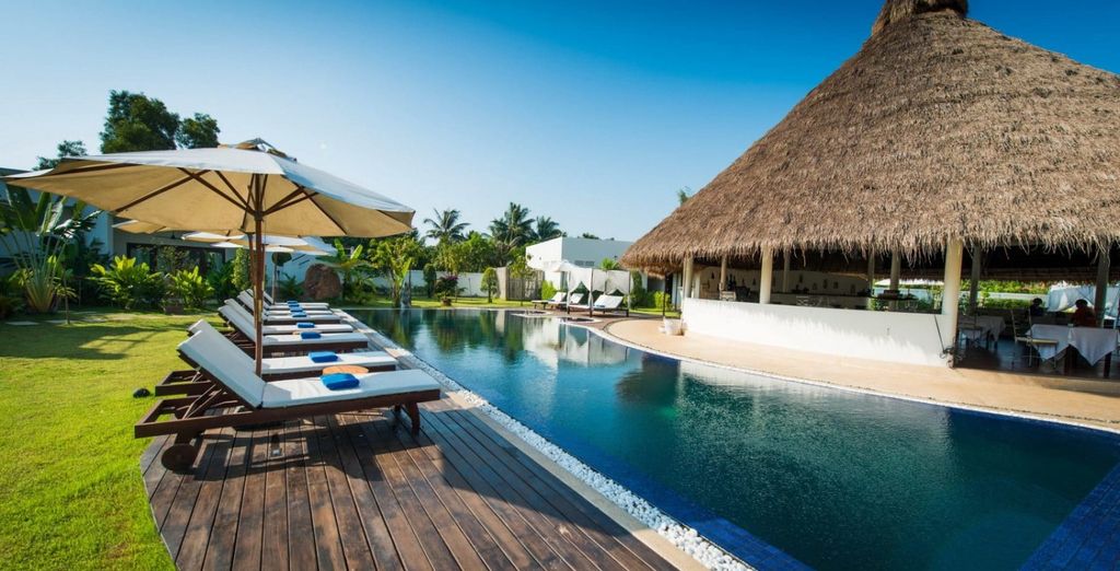 Navutu Dreams Resort 4*