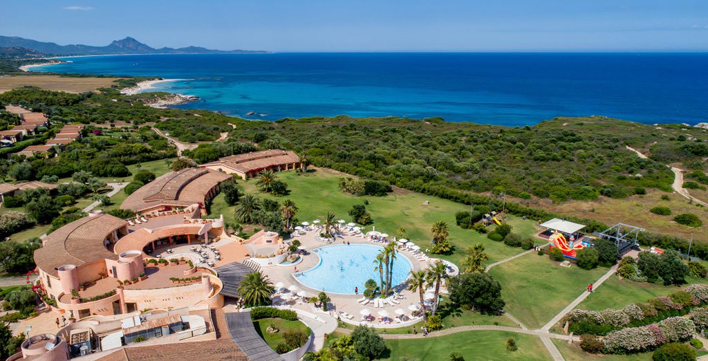 Sant'Elmo Beach Hotel 4*