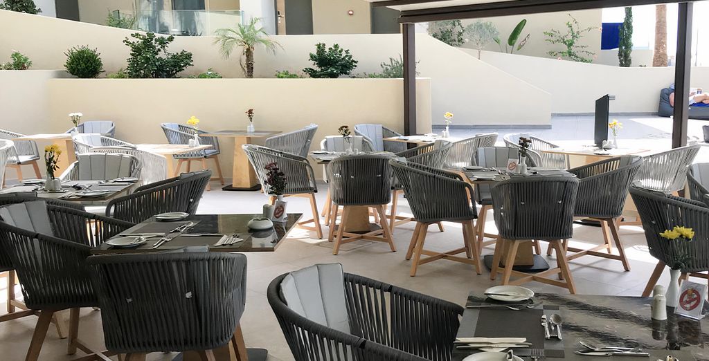 CHC Imperial Palace 4* - Adults Only