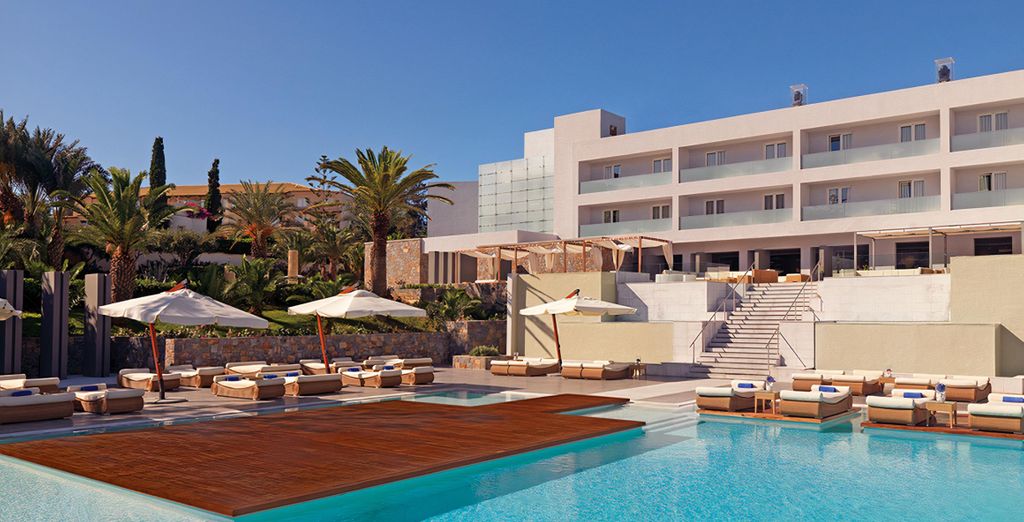 Out of the Blue Resort 5*