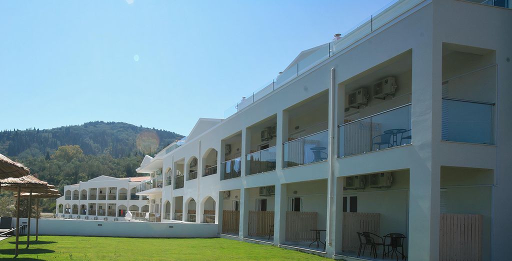 Saint George Palace 4*