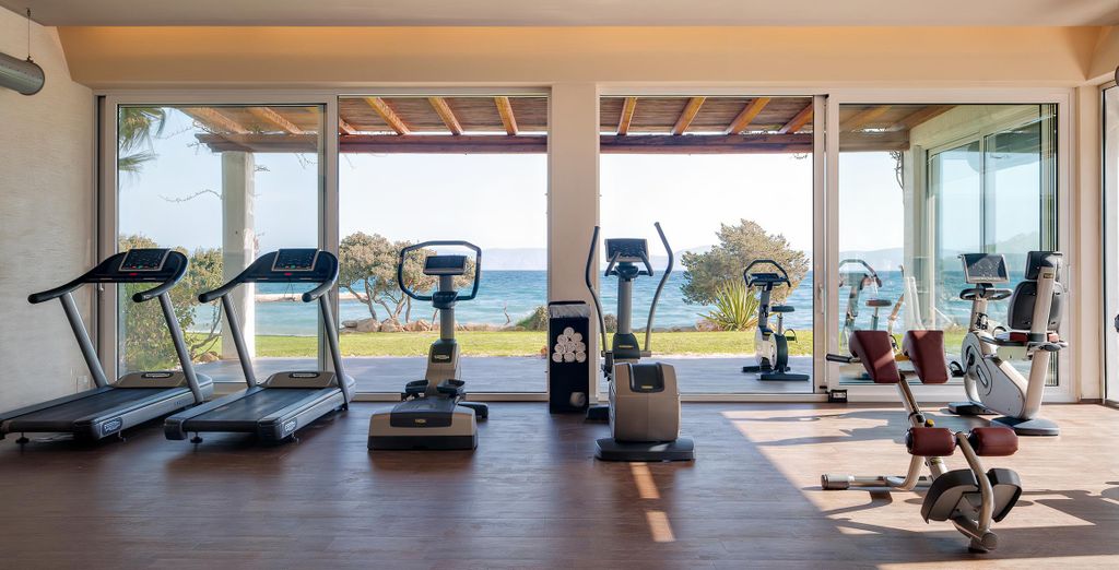 Hydra Beach Resort 5*