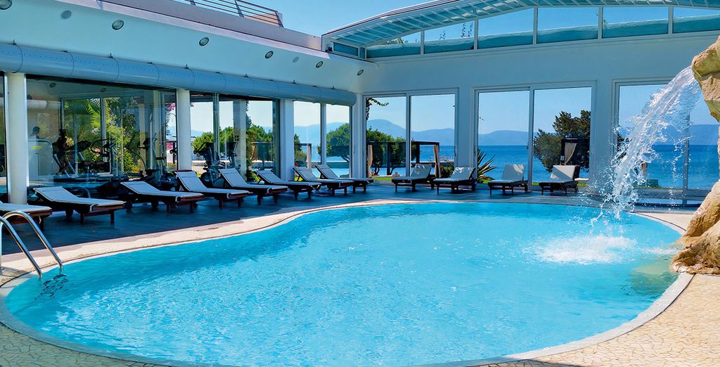 Hydra Beach Resort 5*