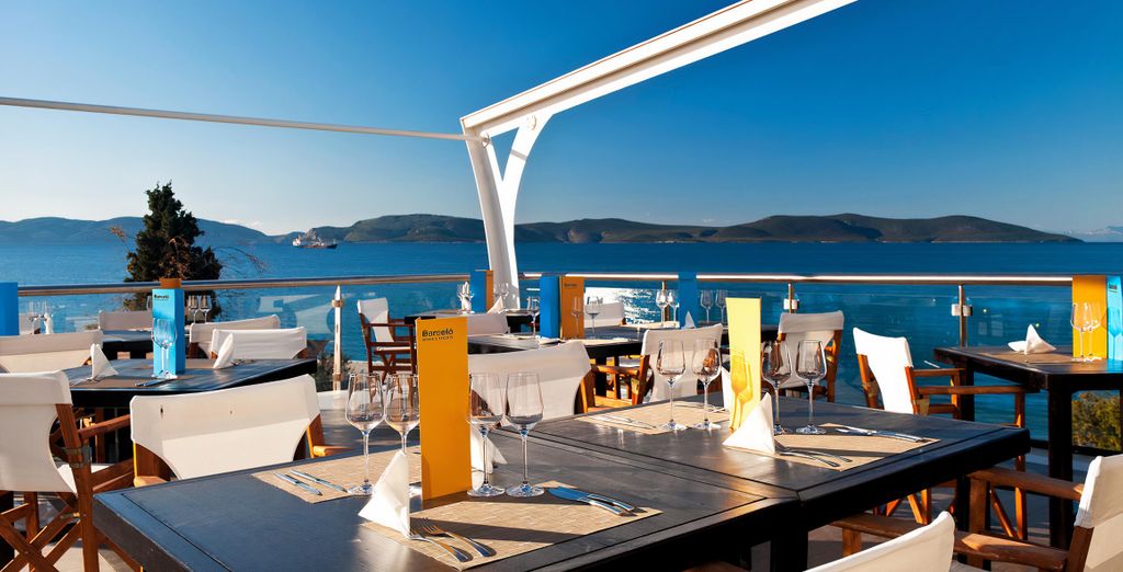 Hydra Beach Resort 5*
