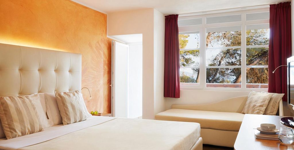Hydra Beach Resort 5*