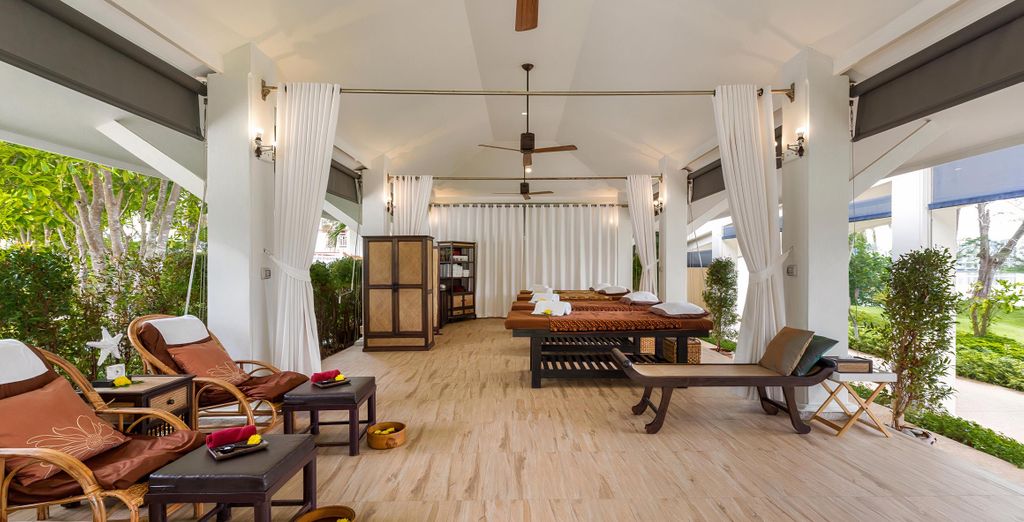 Outrigger Laguna Phuket Beach Resort 5*