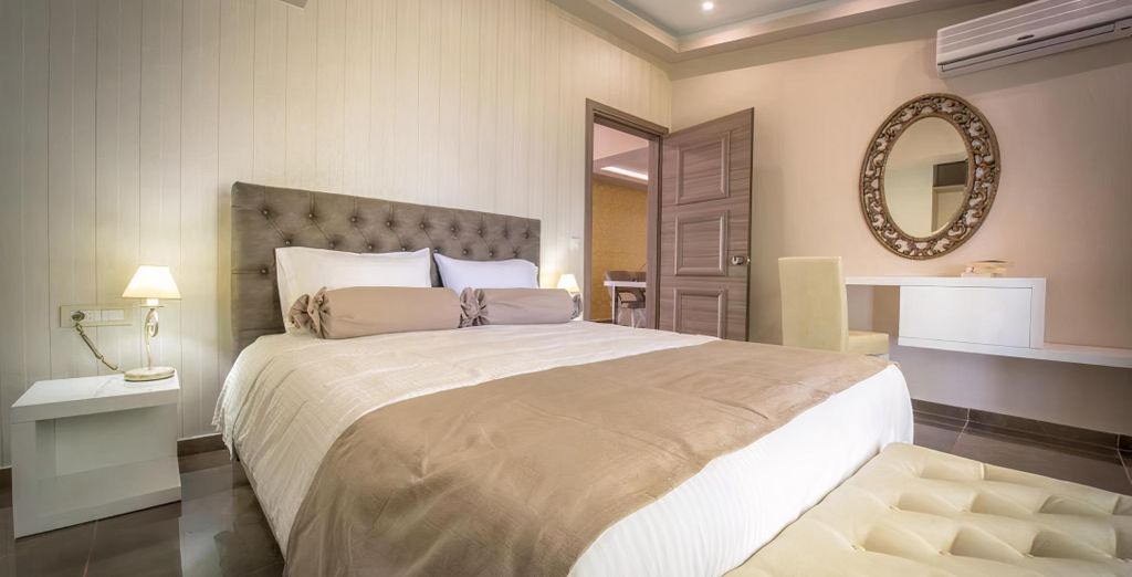 Hotel Koukounaria 4*