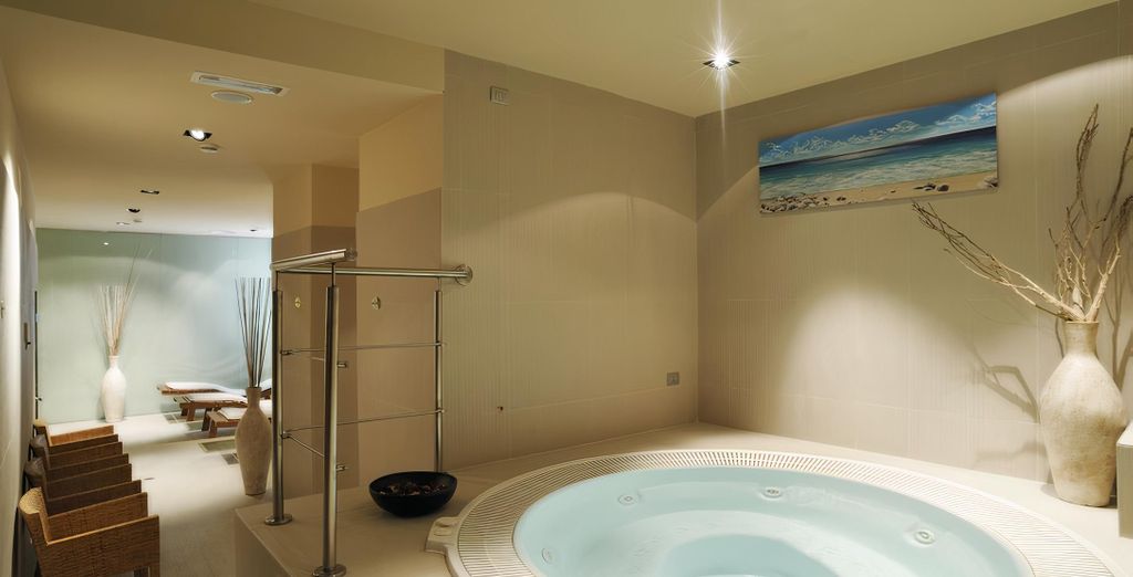 Grand Hotel Mediterranée 4*