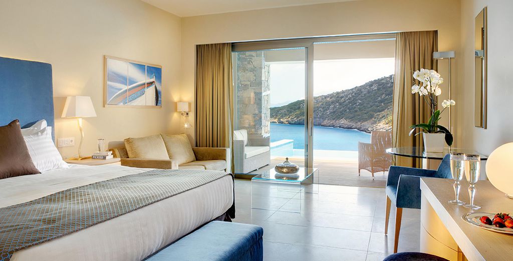 Daios Cove Luxury Resort & Villas 5*