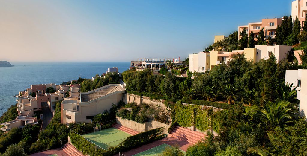CHC Athina Palace Resort & Spa 5*