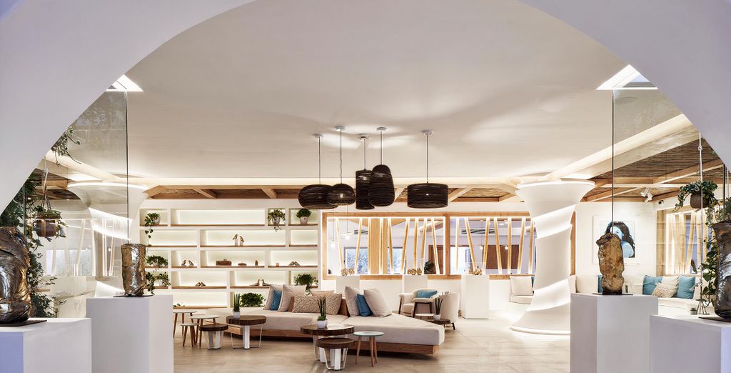 Nikki Beach Santorini 5*