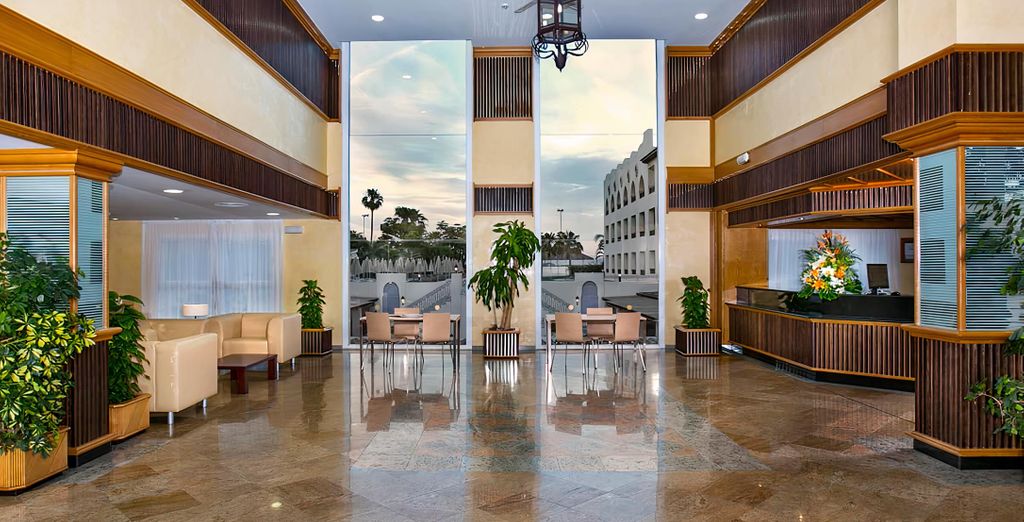 Hotel Mac Puerto Marina 4*