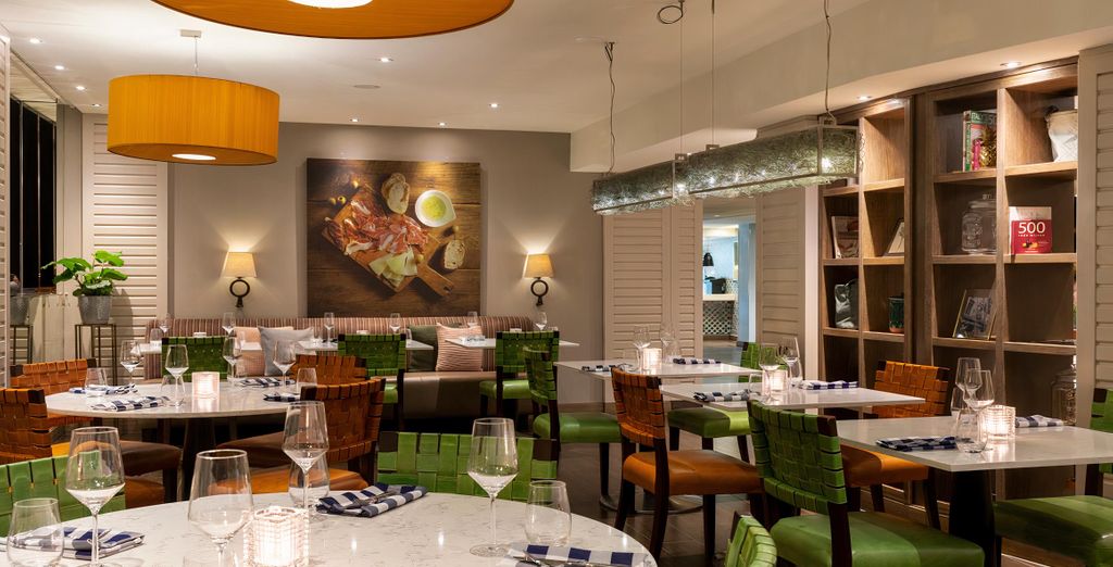 Hotel Renaissance Amsterdam 5*