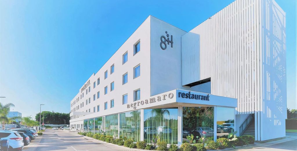 8piuhotel 4*