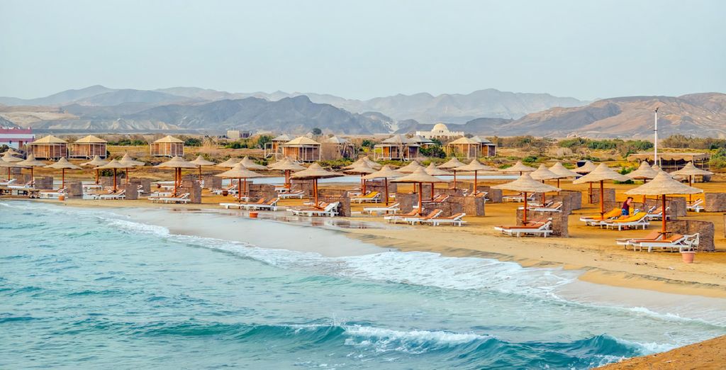 Magic Tulip Beach Resort 4*