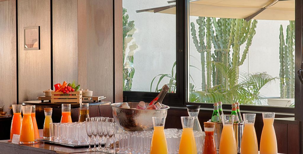 Hotel NH Collection Genova Marina 4*