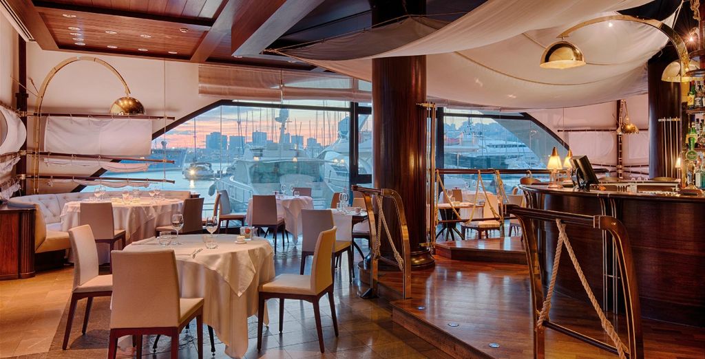 Hotel NH Collection Genova Marina 4*