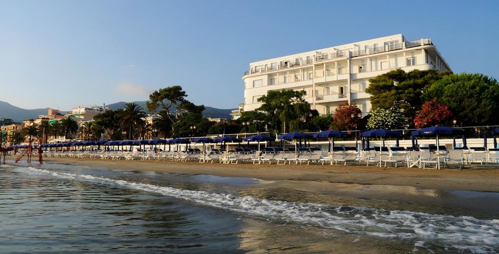 Grand Hotel Mediterranee 4*