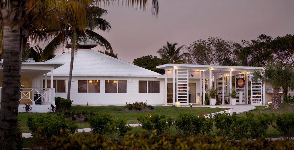 The Palms Hotel & Spa 4* e Viva Wyndham Fortuna Beach 4*