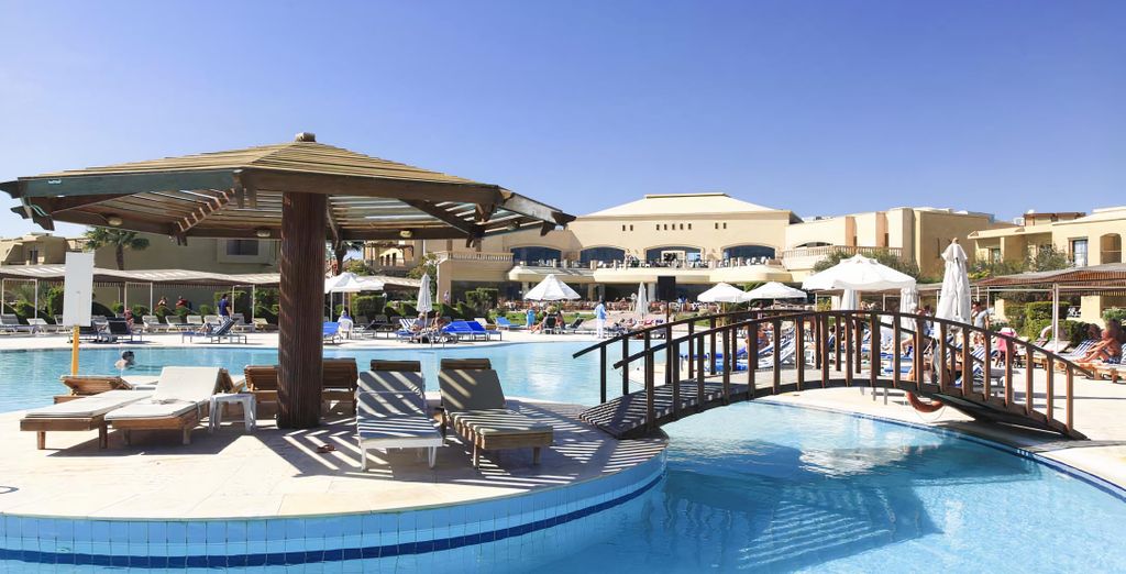 The Three Corners Fayrouz Plaza Beach Resort 5*