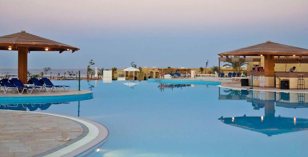 The Three Corners Fayrouz Plaza Beach Resort 5*