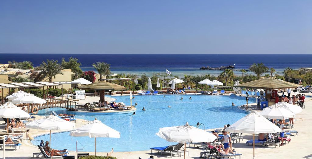 The Three Corners Fayrouz Plaza Beach Resort 5*