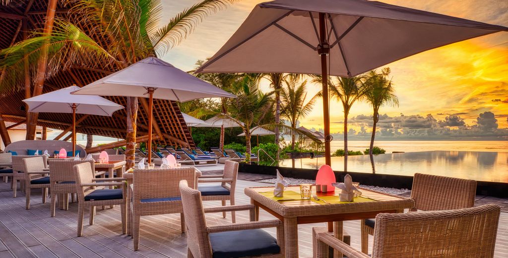 Mövenpick Resort Kuredhivaru Maldives 5*