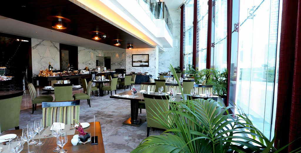 Bonnington Jumeirah Lakes Towers 5*