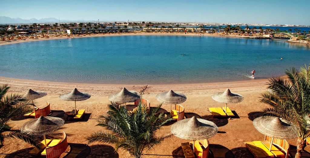 Desert Rose Resort 5*