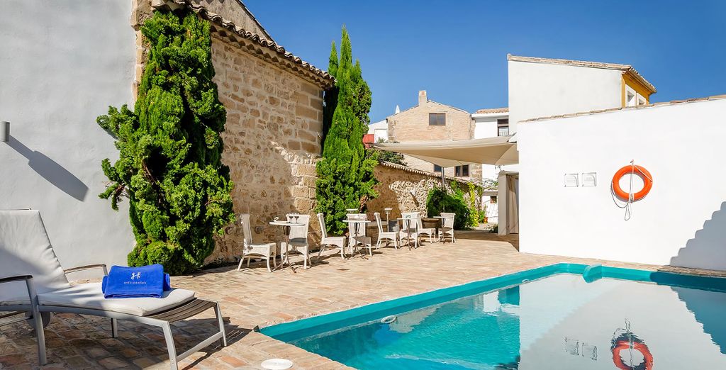 Experiencia 4* con taller de cerámica tradicional