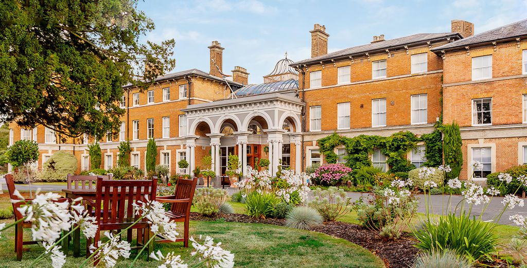 Oatlands Park Hotel 4* - Weybridge