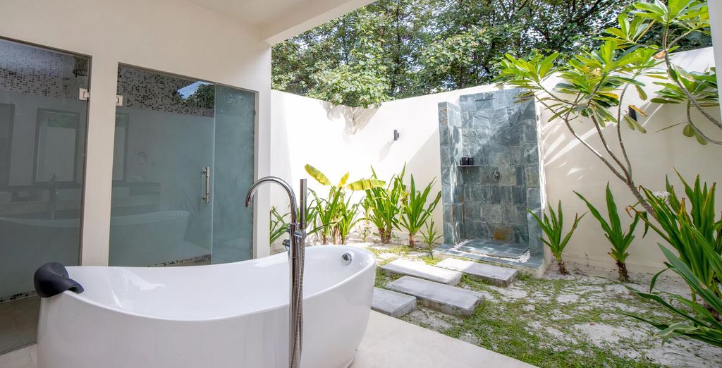 Furaveri Island Resort & Spa 5*