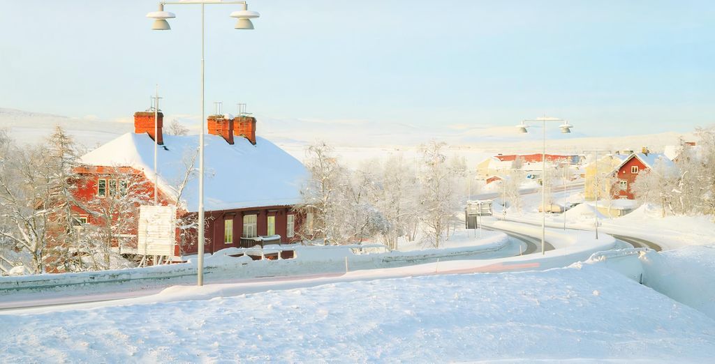 Tour di 5 notti con soggiorno al famoso Icehotel