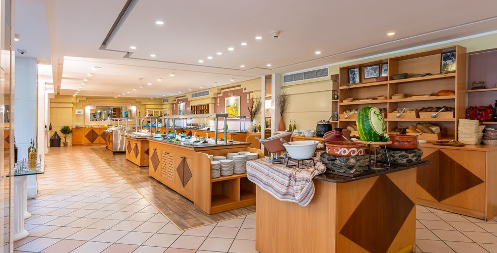 Anissa Beach and Village 4*