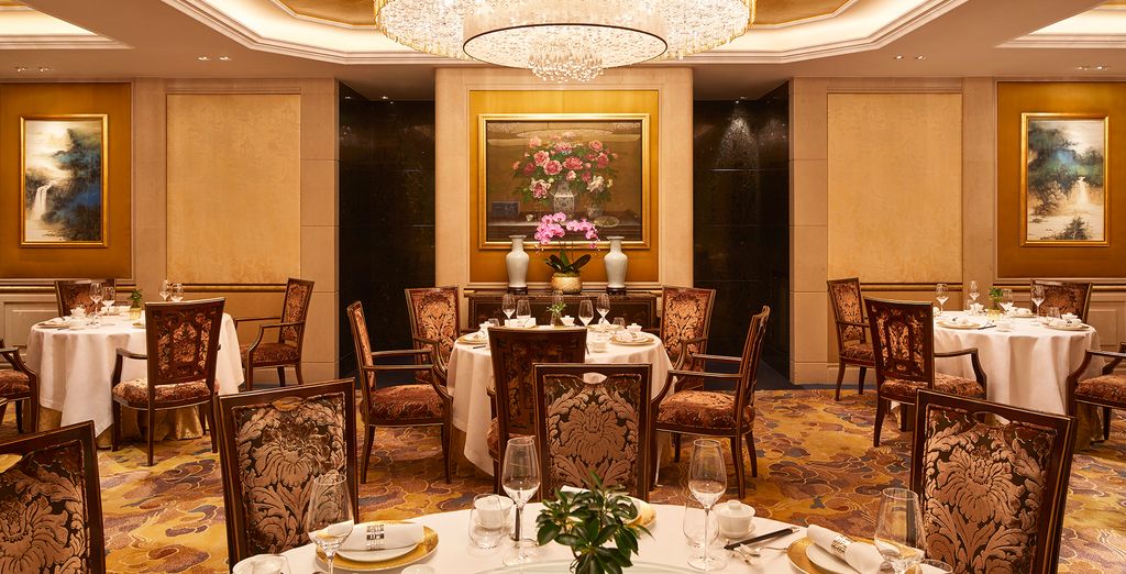 Shangri-La Hotel Paris 5*