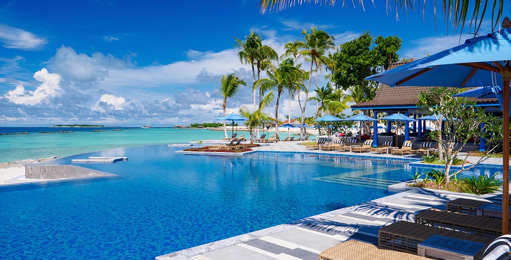 Saii Lagoon Curio Collection by Hilton 5*