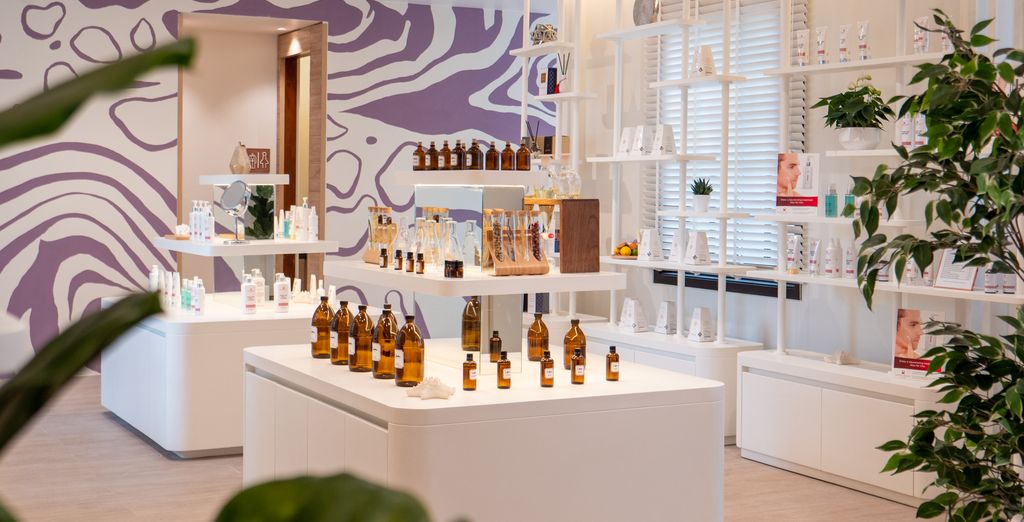 Saii Lagoon Curio Collection by Hilton 5*