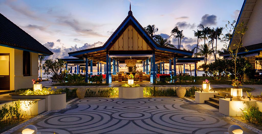 Saii Lagoon Curio Collection by Hilton 5*